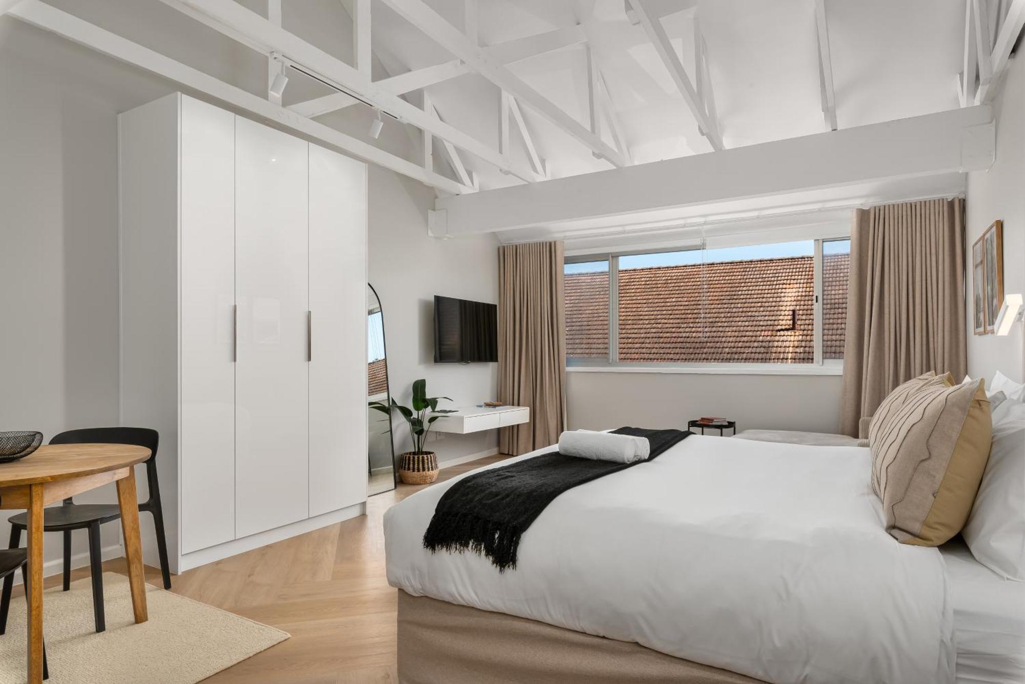 Middelhof Luxury Apartment *